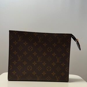 Louis Vuitton MM Monogram Toiletry Bag